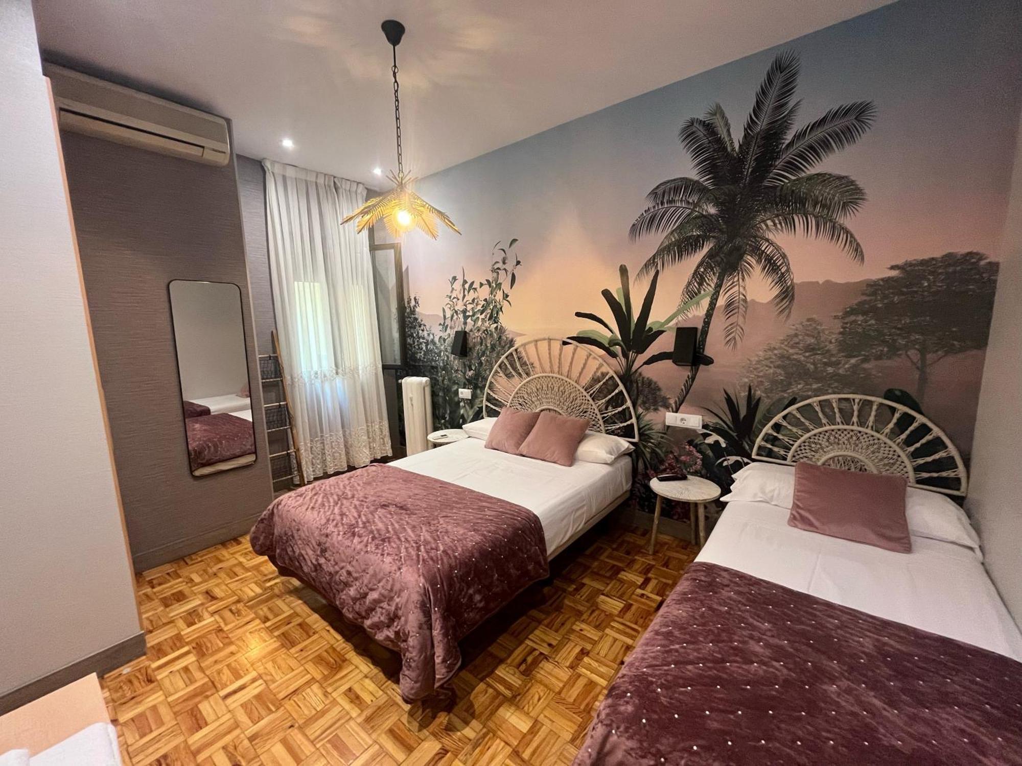Hostal Avenida — Photos 2
