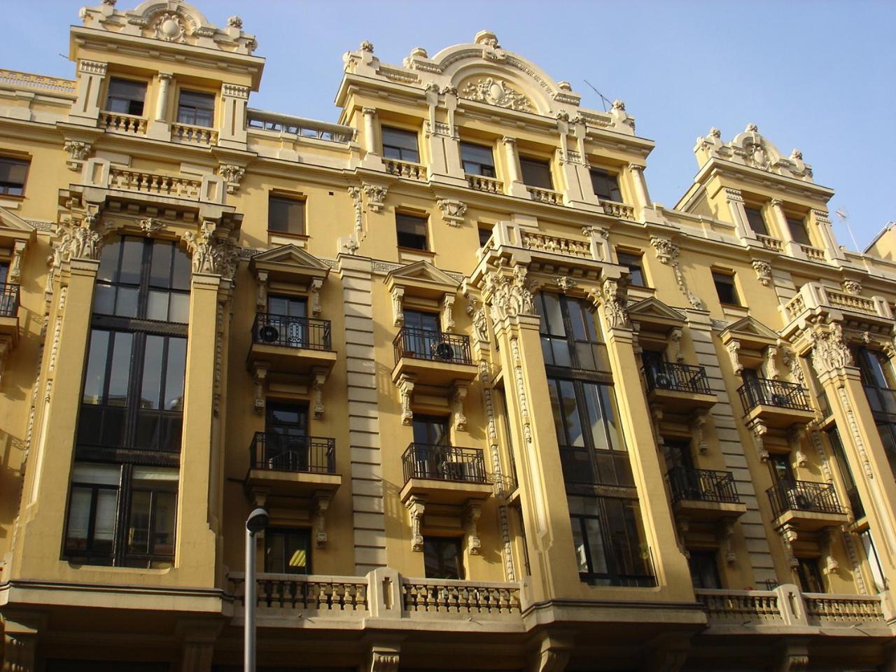 Hostal Avenida — Photos 1